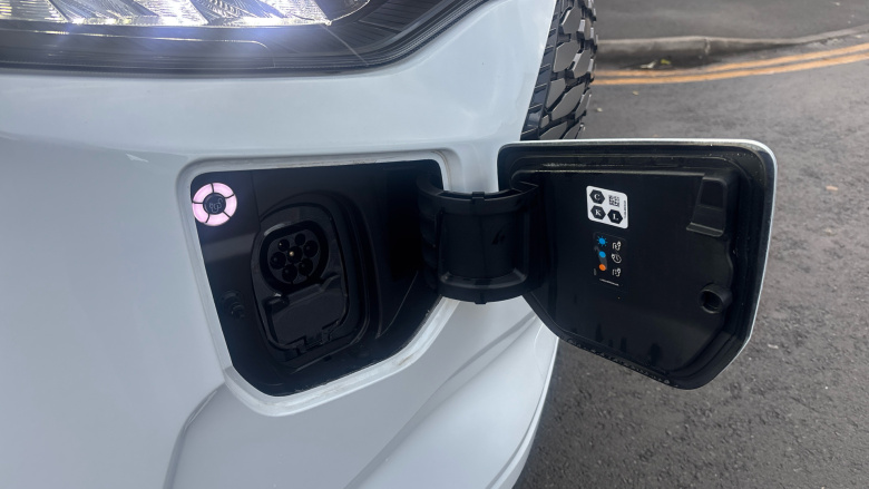 Ford Transit Custom E-320 L1 Rwd 100kW 65kWh H1 Van Limited Auto